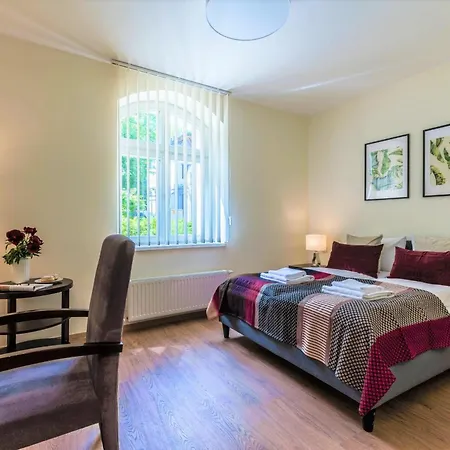 Rent Like - Elizy Orzeszkowej 6 *